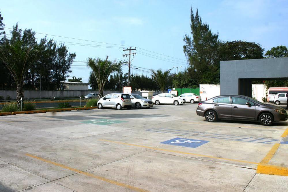 Hotel Urbainn Veracruz Buitenkant foto